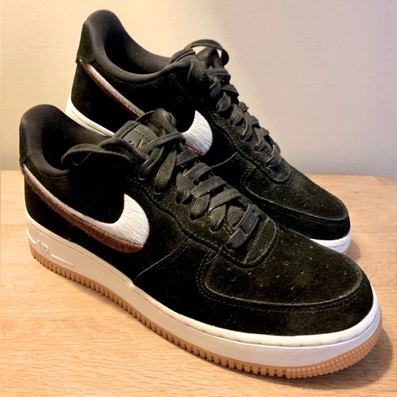 Air Force 1 '07 LX 'Black Gum' Woman’s size 8. Black suede. Worn once. - Picture 2 of 8